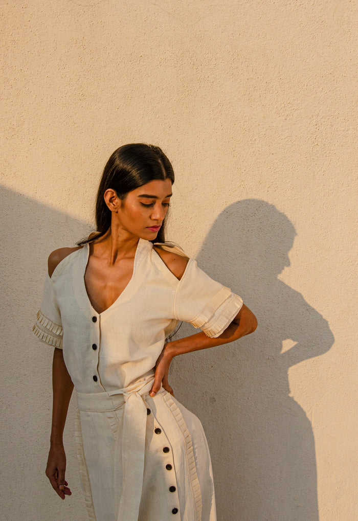 Amara Off-White Kala Cotton Shirt | Jhultaru