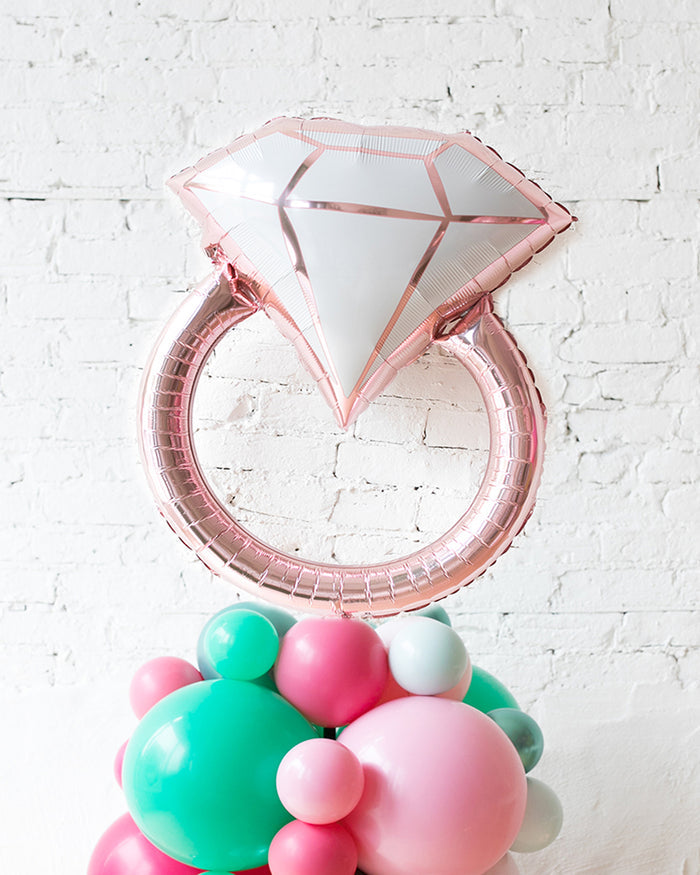 Flamingo Fling - Diamond Ring Balloon Column - 4ft