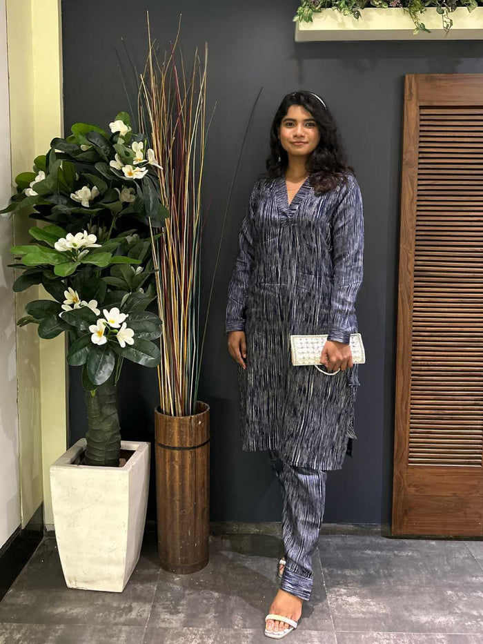 Siona Dark Blue Pants- Handwoven Tussar Silk | Jhultaru